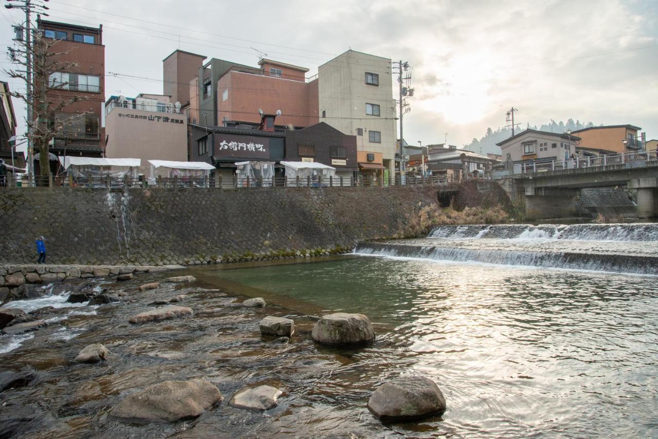 Hotel Hana Takayama  Esterno foto